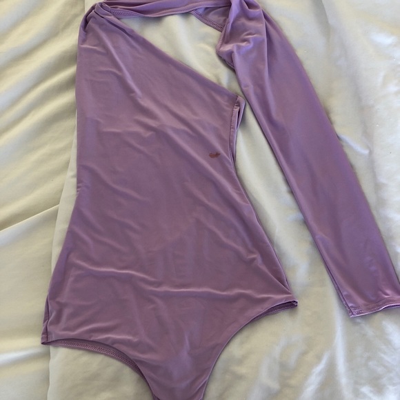 Lilac one shoulder top - Picture 3 of 3